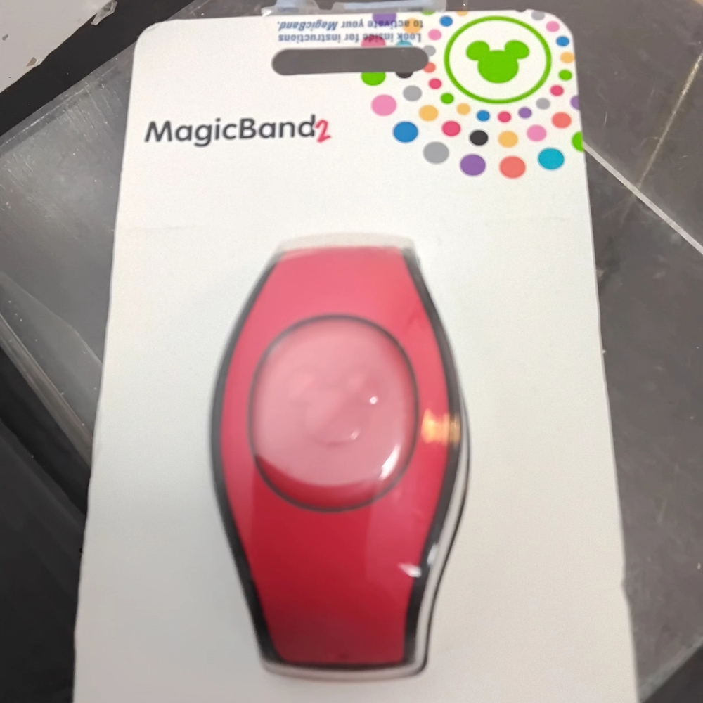 Disney MagicBand 2 in Red and Pink
